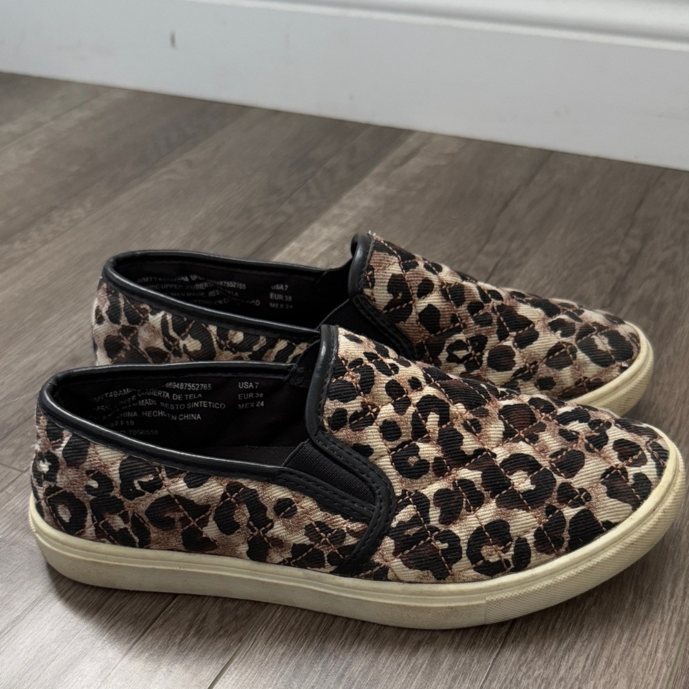 Women’s Size 7 |  Animal Print Slip-On Shoes